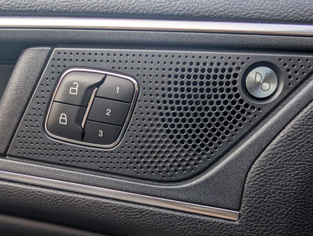 2020 Ford Edge Image 11