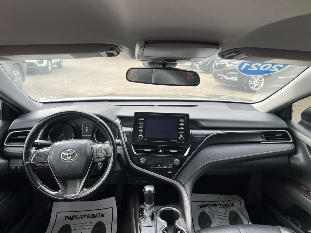 2021 Toyota Camry Image 17