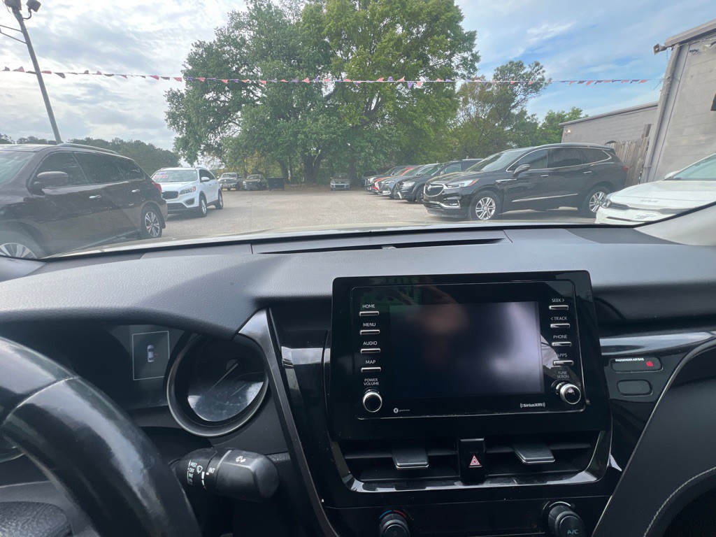 2021 Toyota Camry Image 22