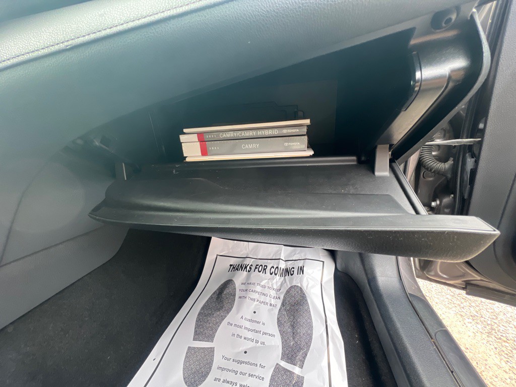 2021 Toyota Camry Image 24