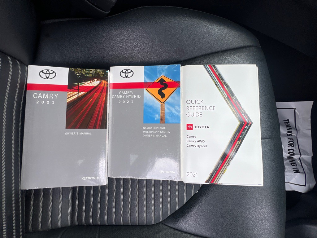 2021 Toyota Camry Image 25