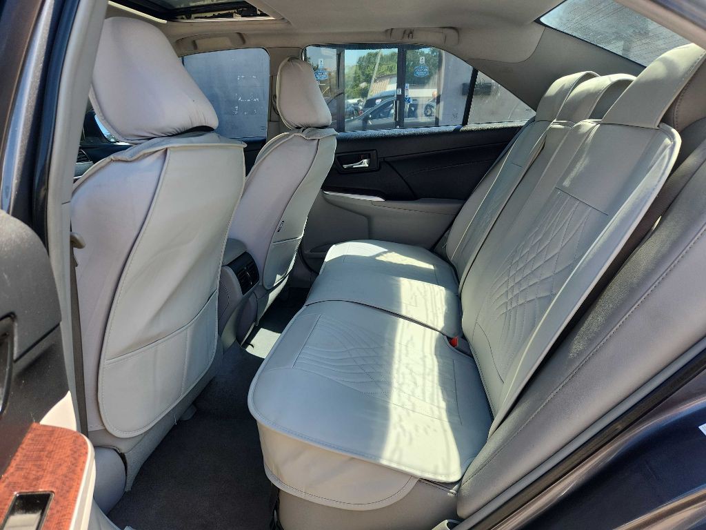 2014 Toyota Camry Image 6