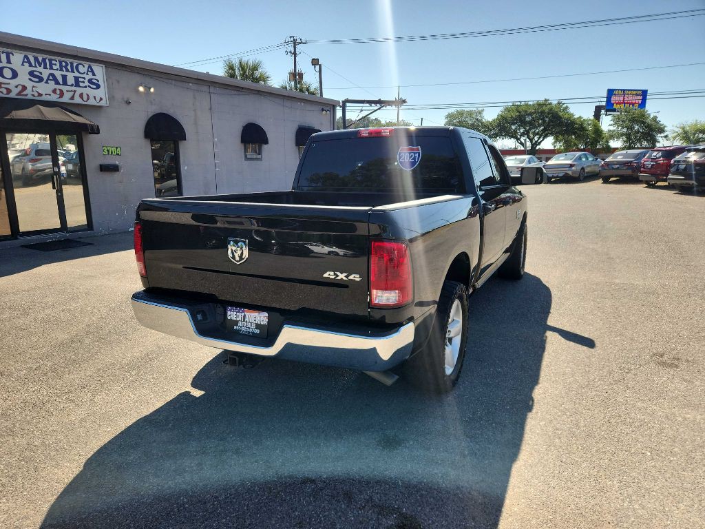 2021 RAM 1500 Image 3