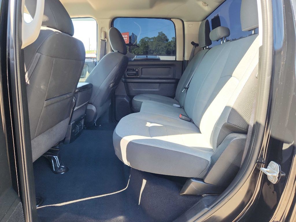 2021 RAM 1500 Image 6