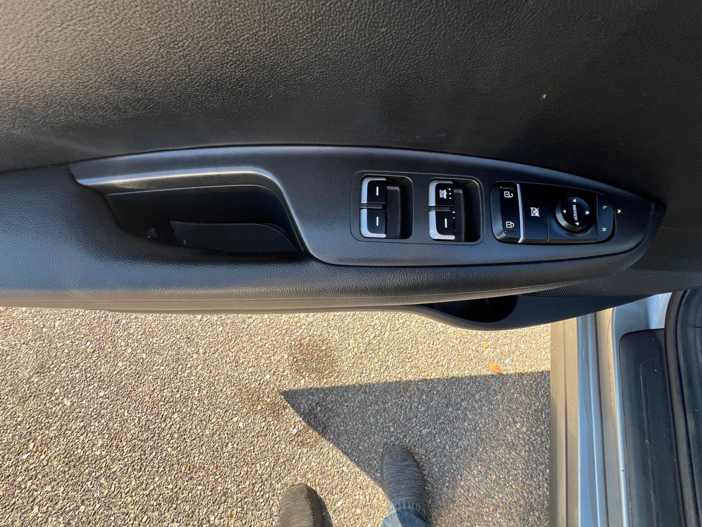 2018 Kia Optima Image 7