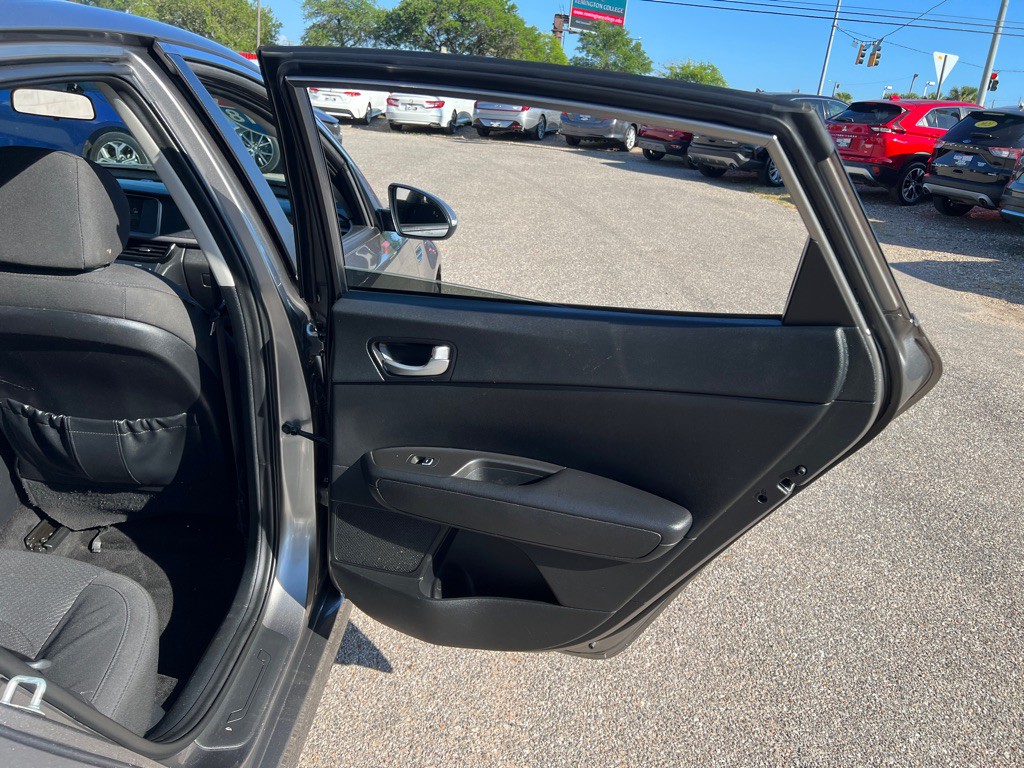 2018 Kia Optima Image 16