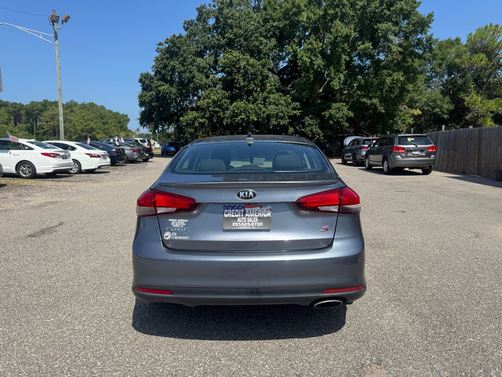 2018 Kia Forte Image 4