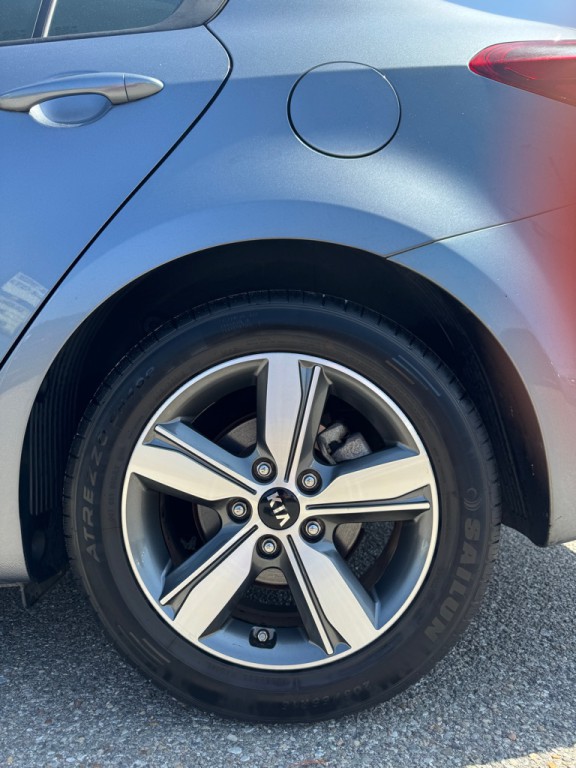 2018 Kia Forte Image 18