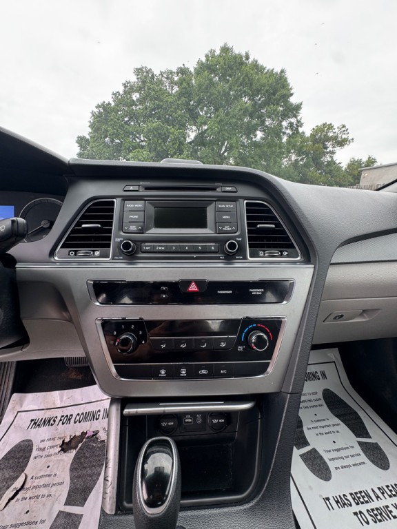 2017 Hyundai Sonata Image 9