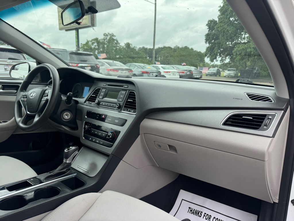 2017 Hyundai Sonata Image 21