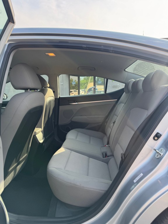 2020 Hyundai Elantra Image 8