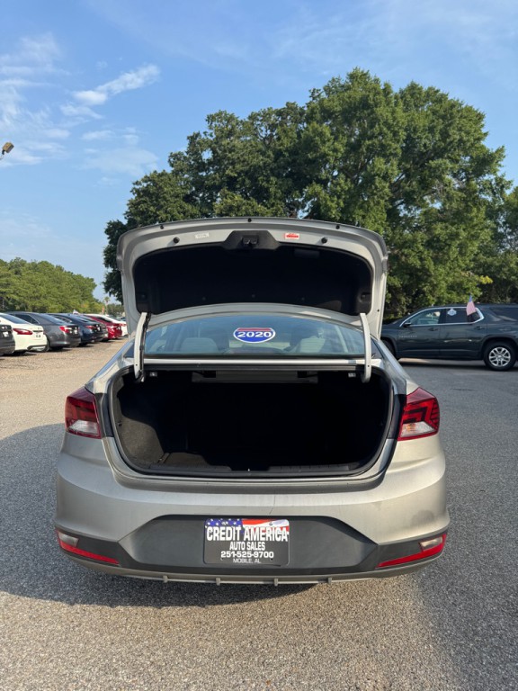 2020 Hyundai Elantra Image 13