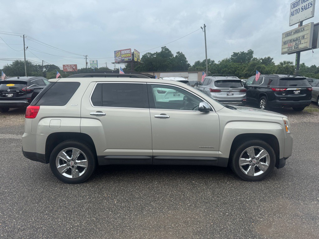 2015 GMC Terrain Image 1