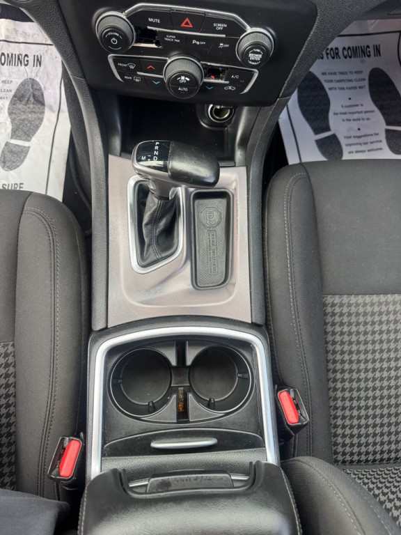 2019 Dodge Charger Image 8