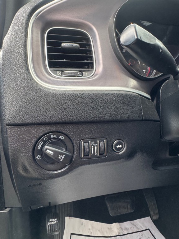 2019 Dodge Charger Image 9
