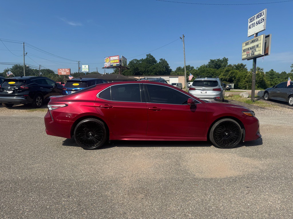 2018 Toyota Camry Image 3