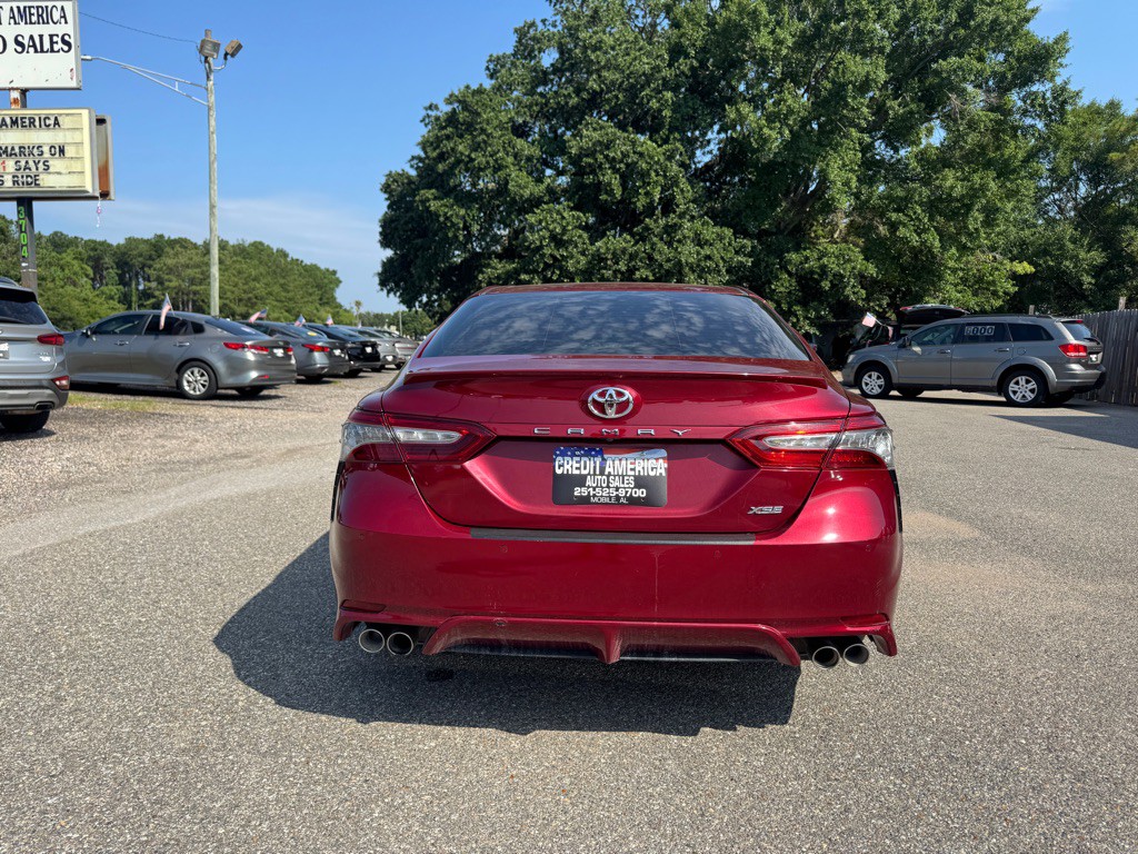 2018 Toyota Camry Image 4
