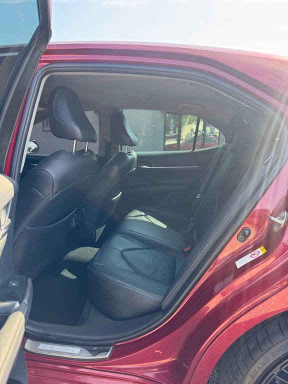2018 Toyota Camry Image 14