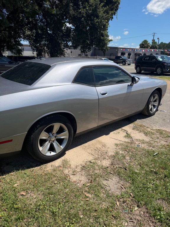 2016 Dodge Challenger Image 2