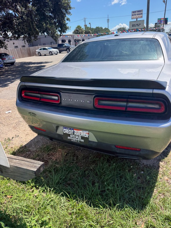 2016 Dodge Challenger Image 3