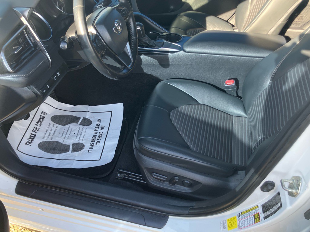 2020 Toyota Camry Image 6