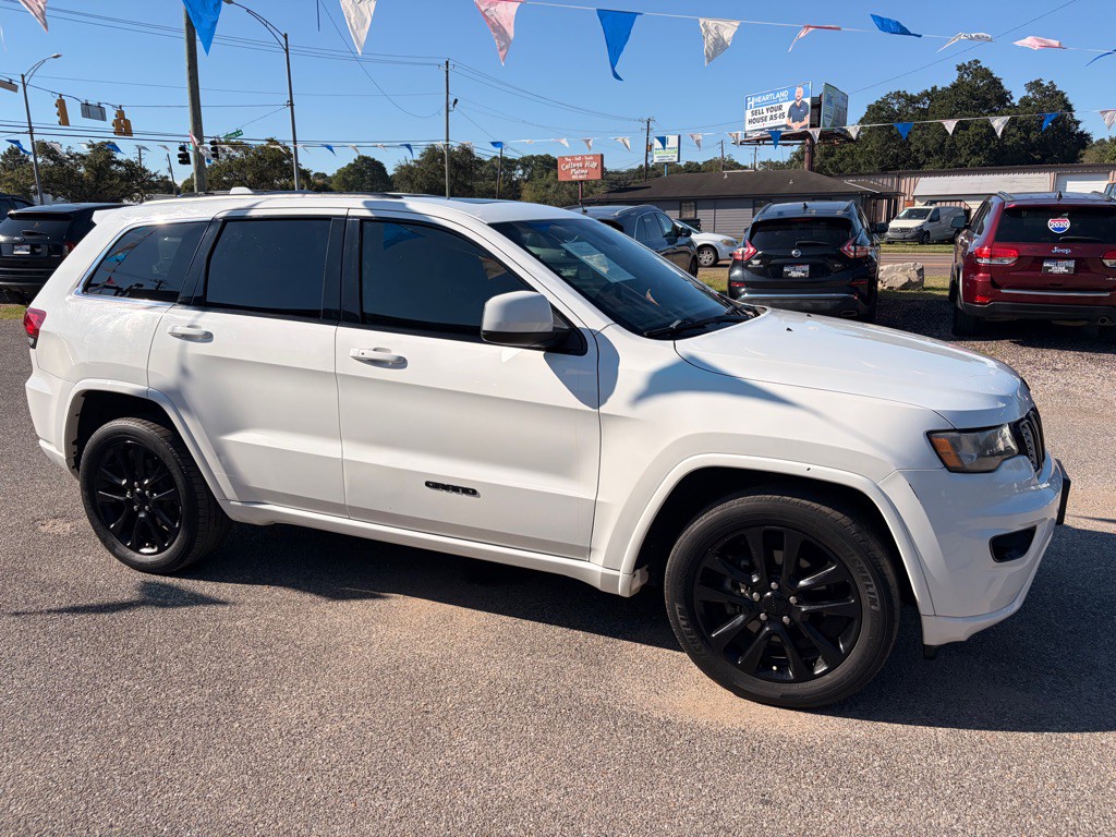 2018 Jeep Grand Cherokee Image 3