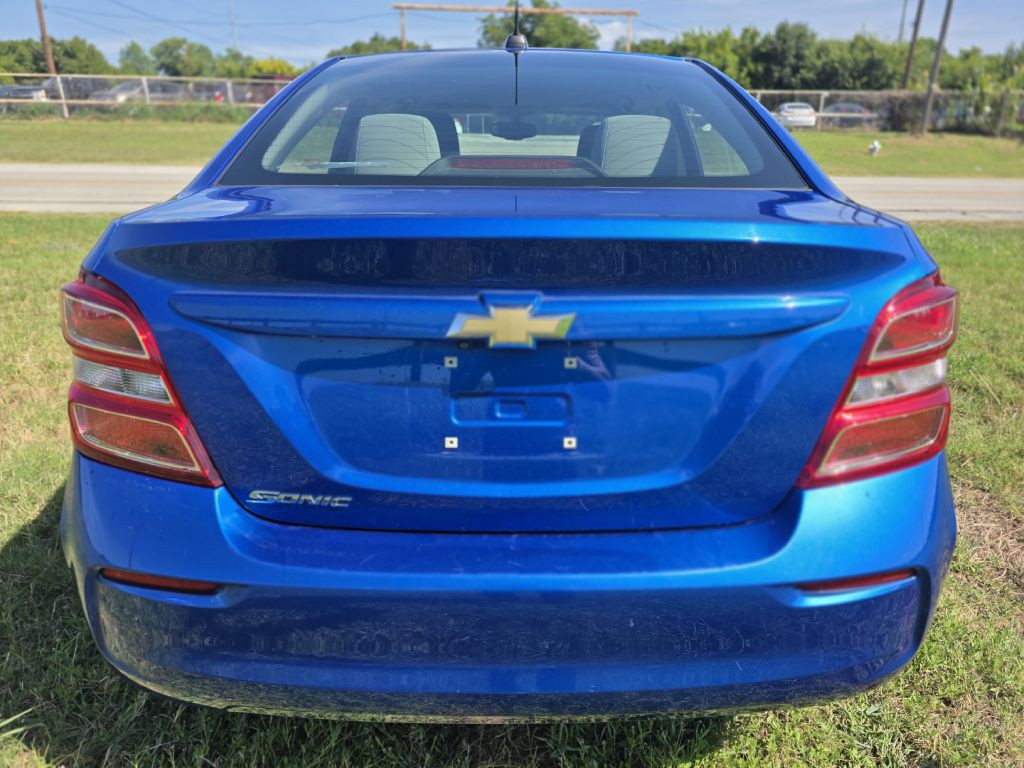 2019 Chevrolet Sonic Image 3
