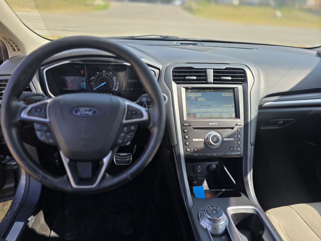 2018 Ford Fusion Image 11