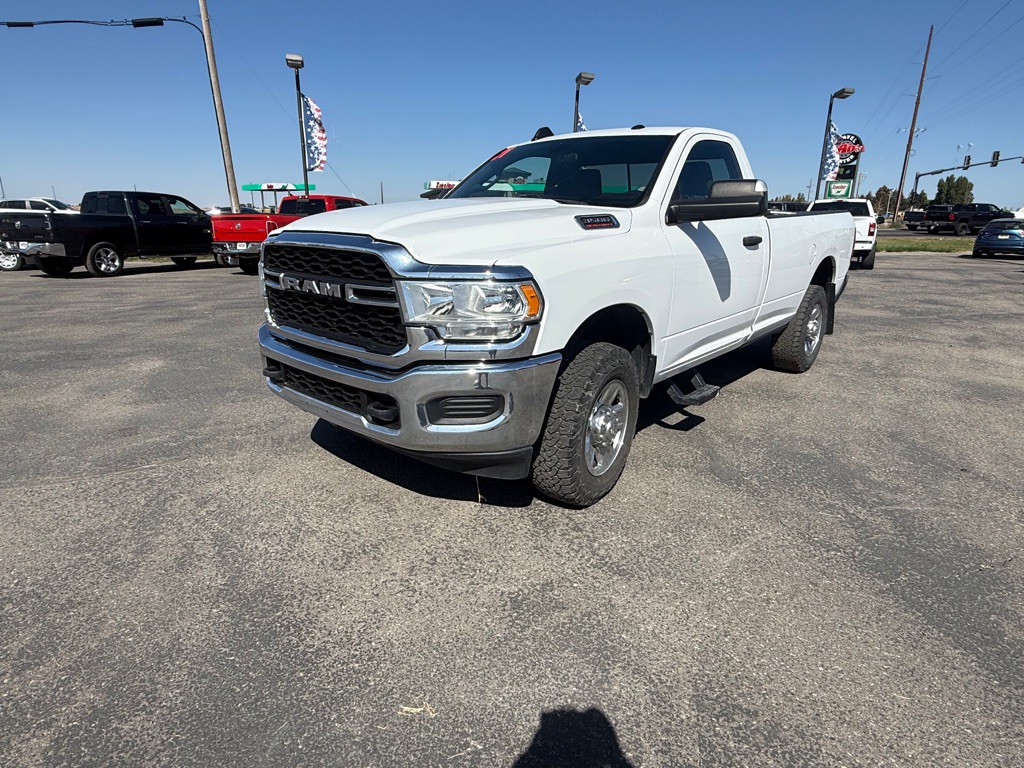 2021 RAM 3500 Image 2