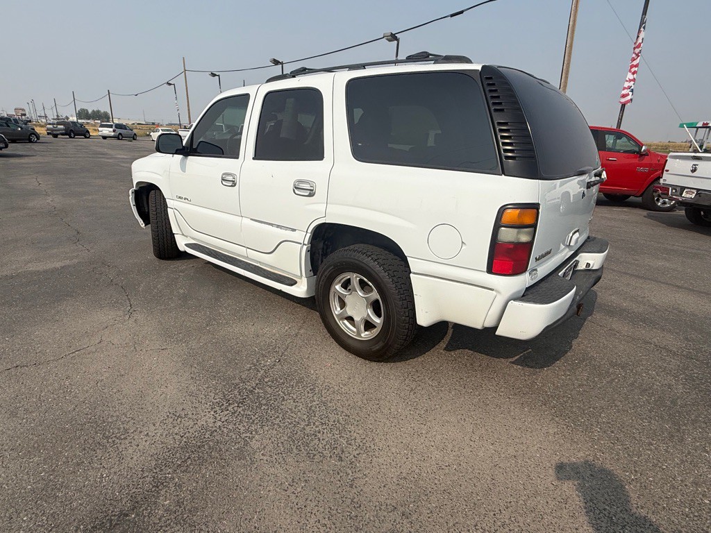 2004 GMC Yukon Image 4