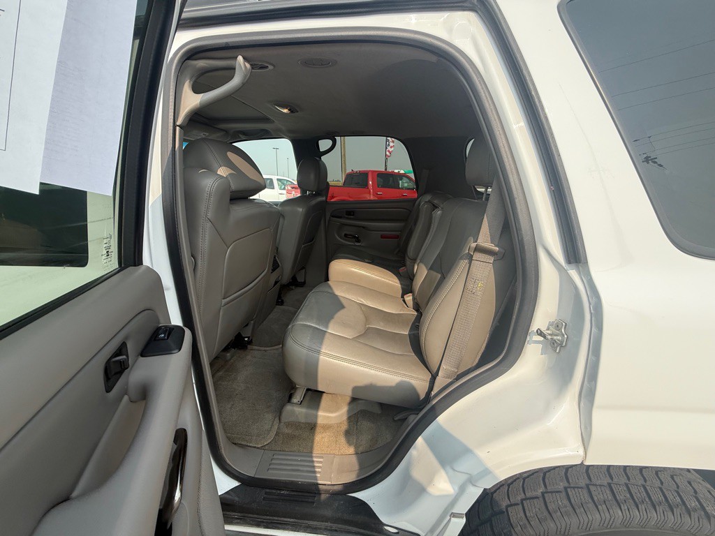 2004 GMC Yukon Image 7