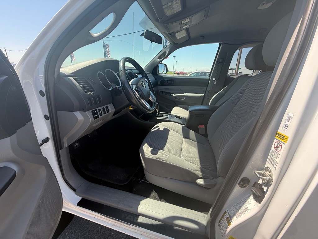 2014 Toyota Tacoma Image 7