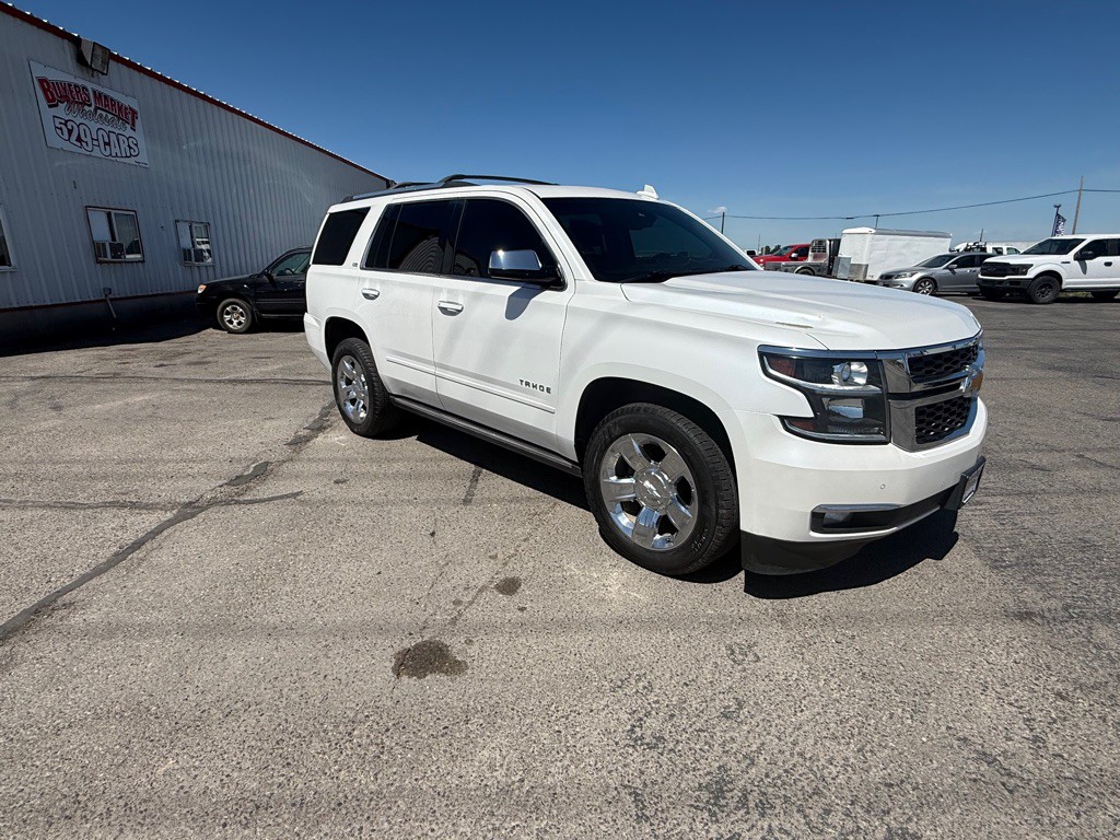 2016 Chevrolet Tahoe Image 2