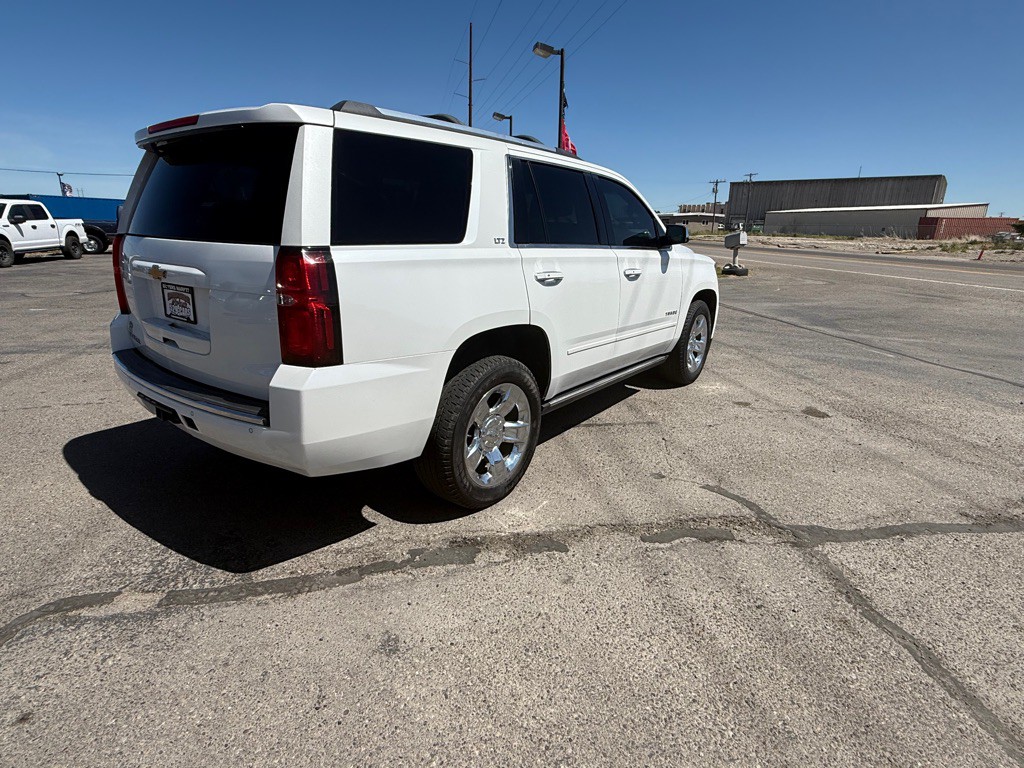 2016 Chevrolet Tahoe Image 4