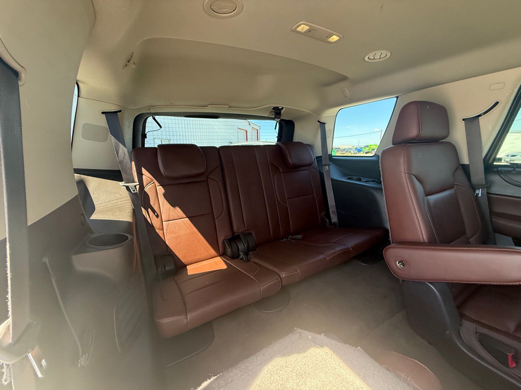 2016 Chevrolet Tahoe Image 12