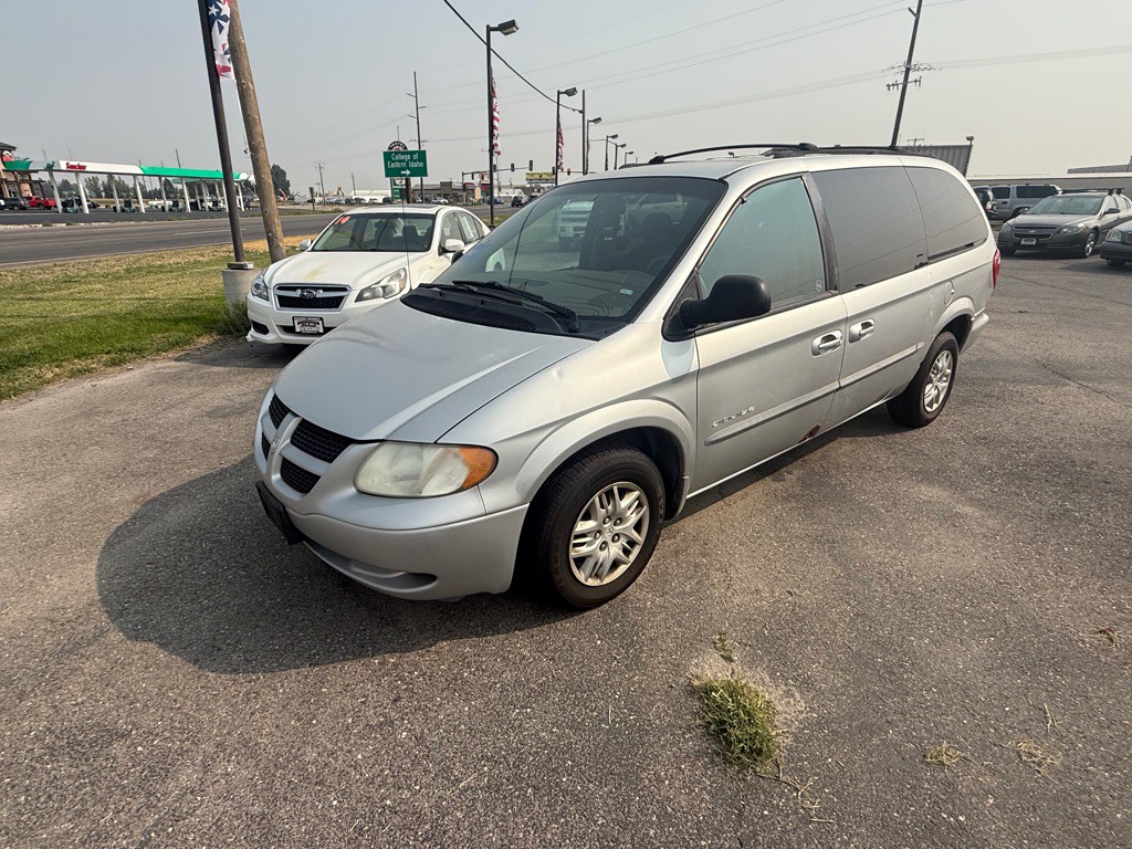 2001 Dodge Grand Caravan Image 2