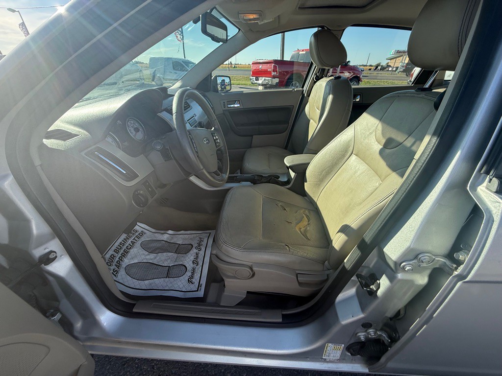 2009 Ford Focus Image 7