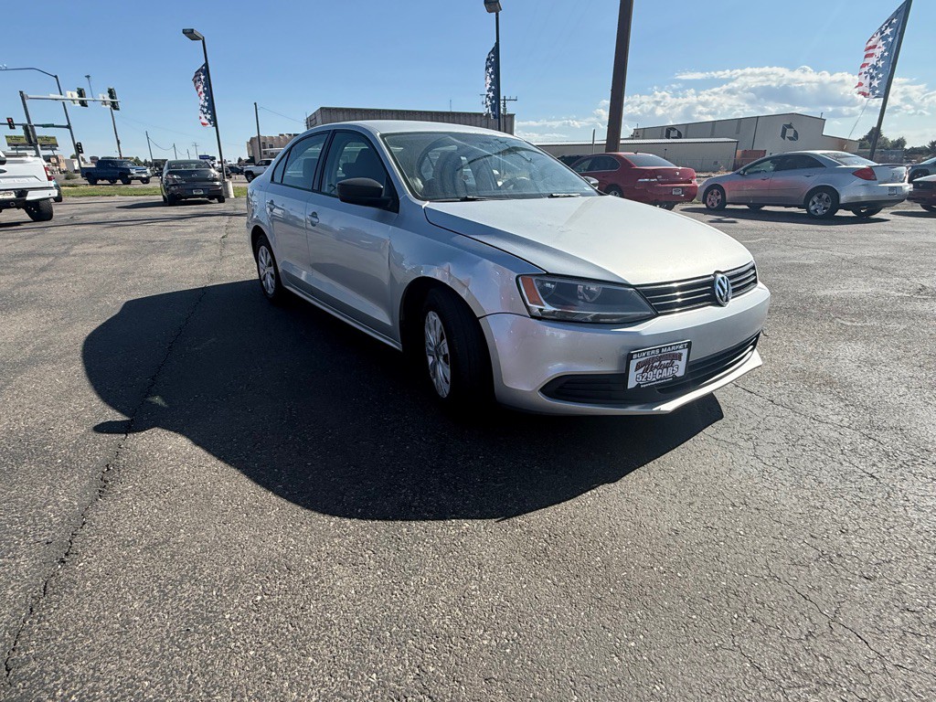 2013 Volkswagen Jetta Image 2