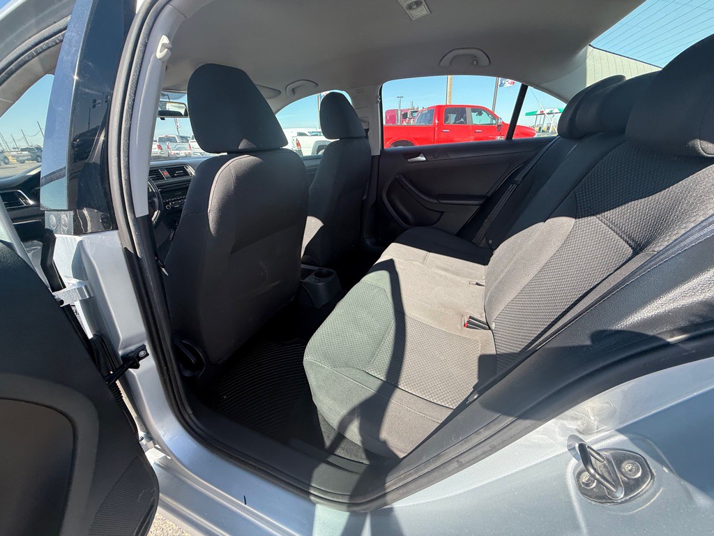 2013 Volkswagen Jetta Image 9