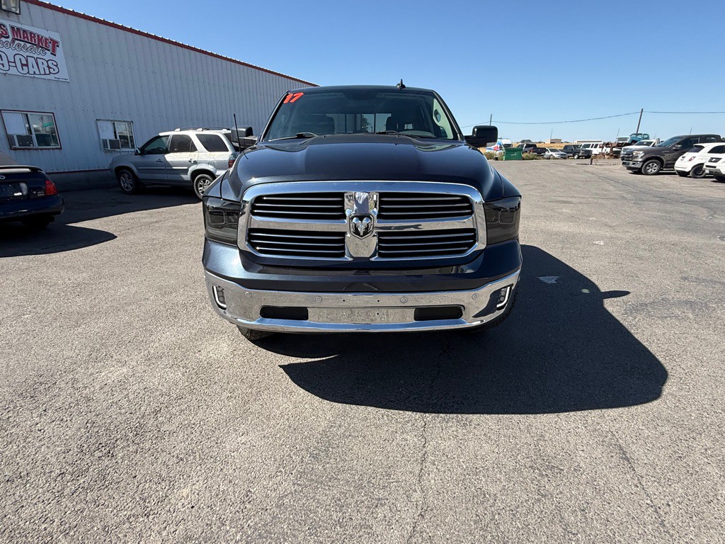 2017 RAM 1500 Image 3