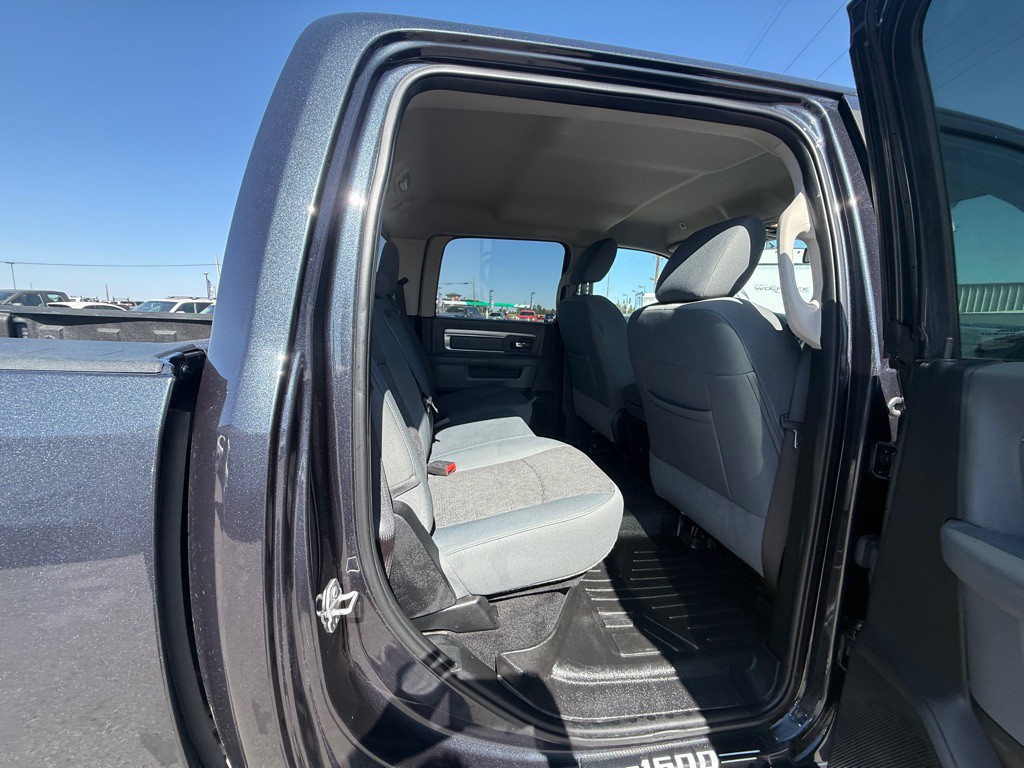2017 RAM 1500 Image 10