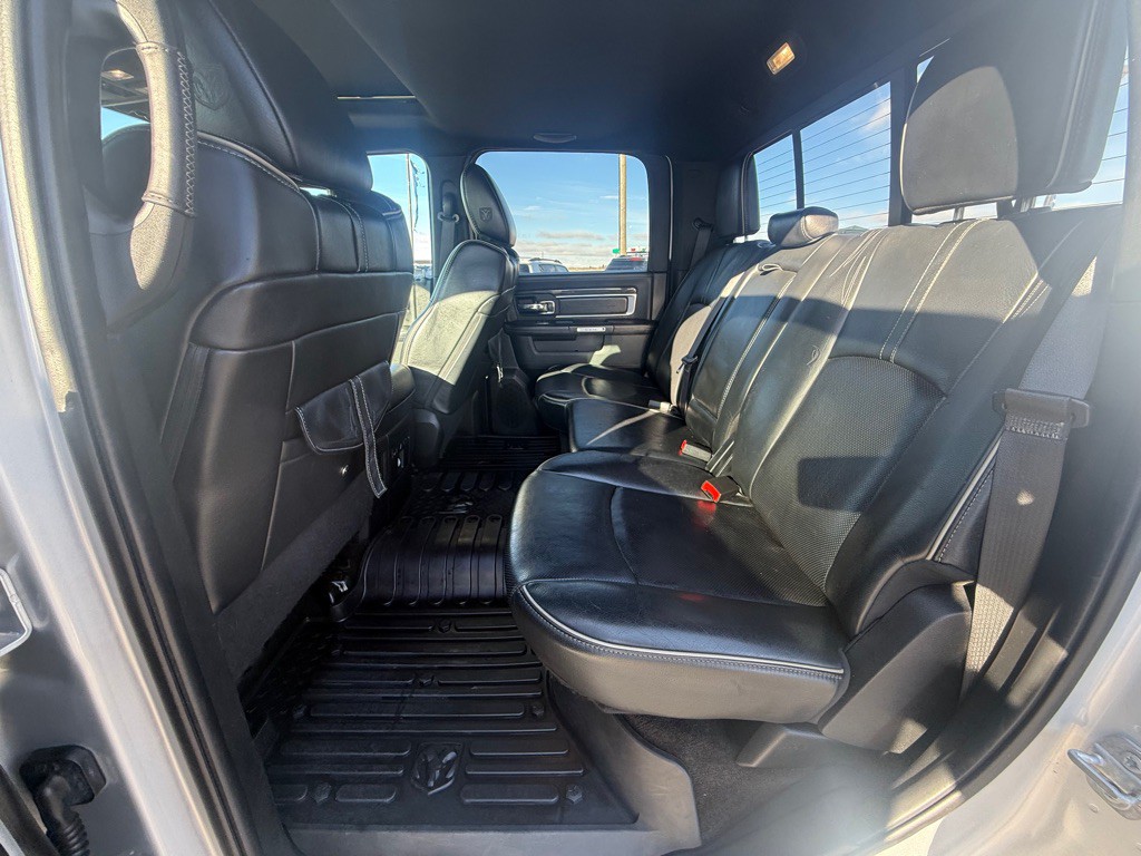 2017 RAM 1500 Image 9