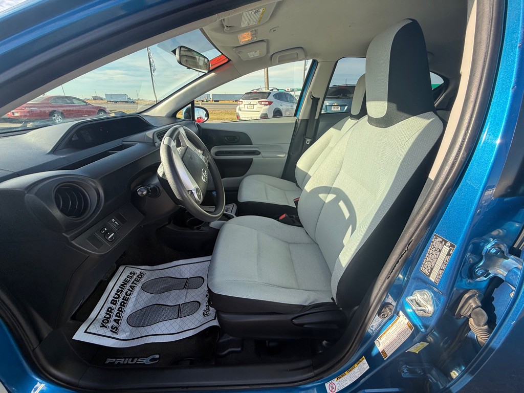 2014 Toyota Prius Image 7