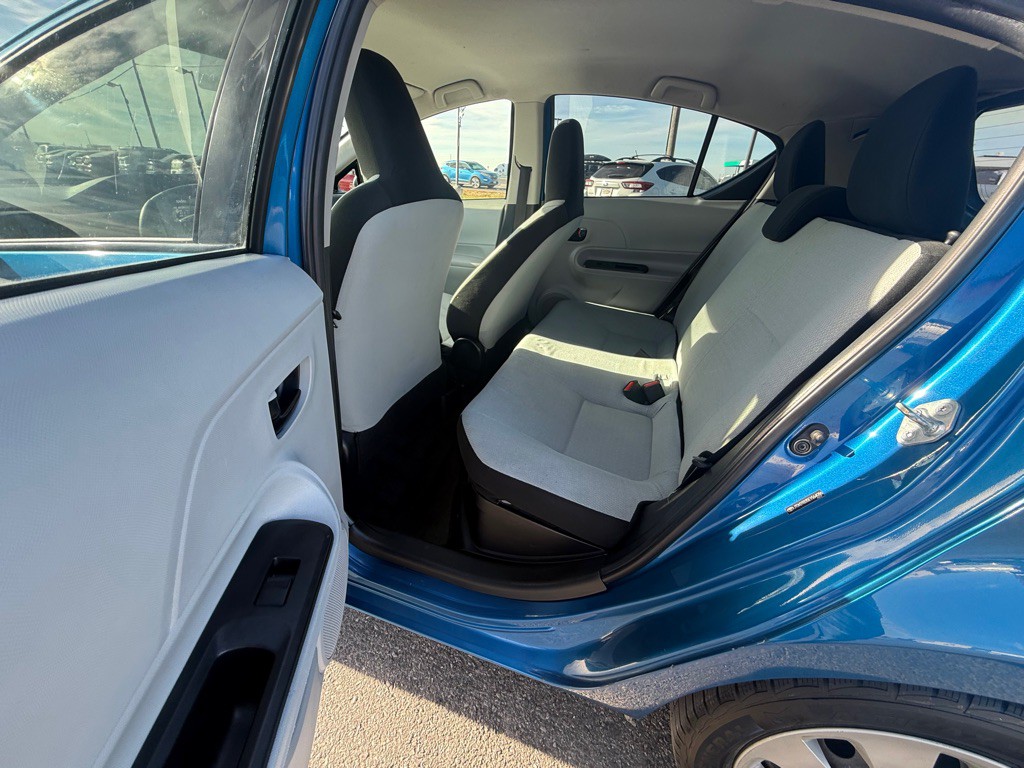 2014 Toyota Prius Image 9