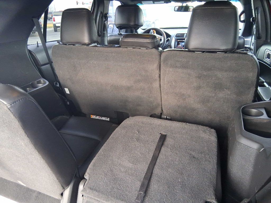 2013 Ford Explorer Image 16