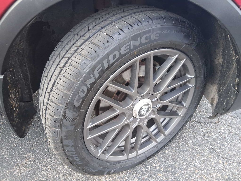 2013 Ford Explorer Image 22