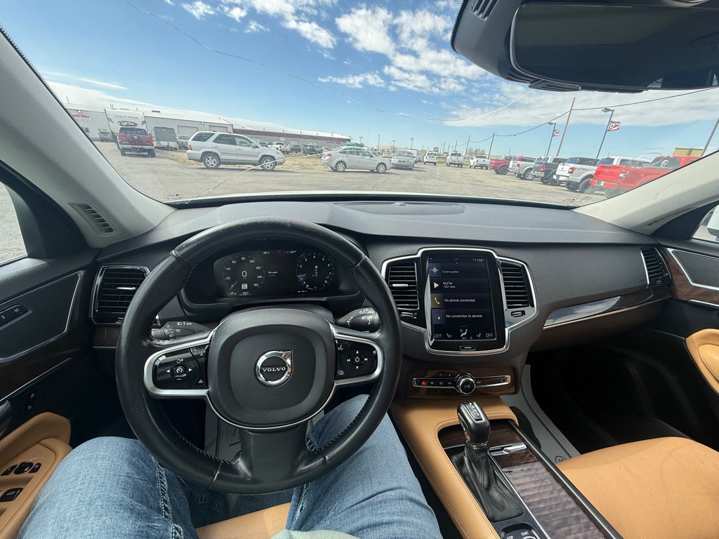 2016 Volvo XC90 Image 12