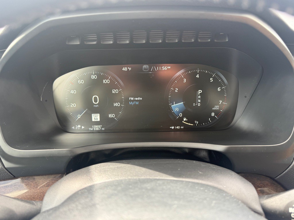 2016 Volvo XC90 Image 13