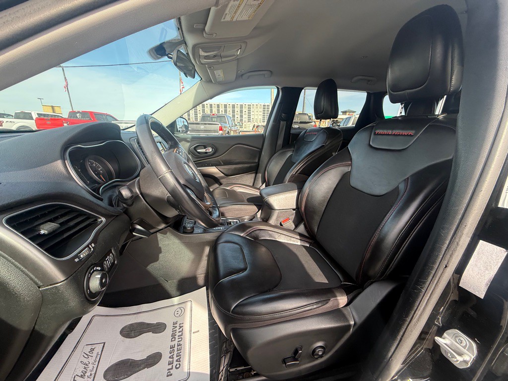 2019 Jeep Cherokee Image 8