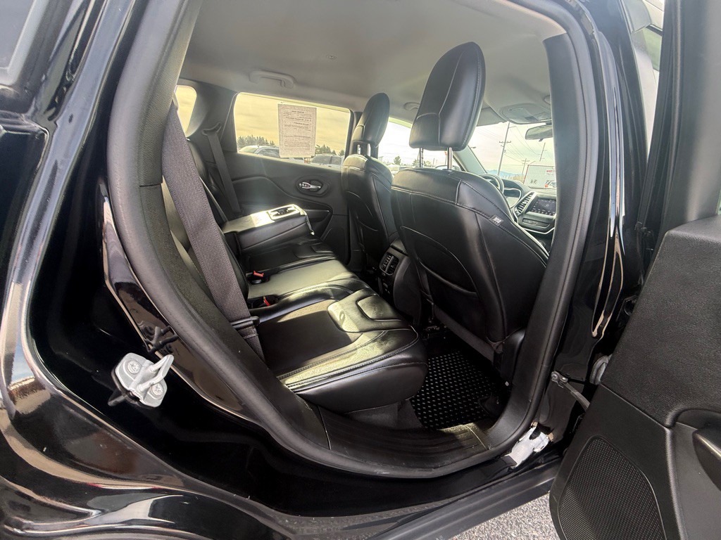 2019 Jeep Cherokee Image 10